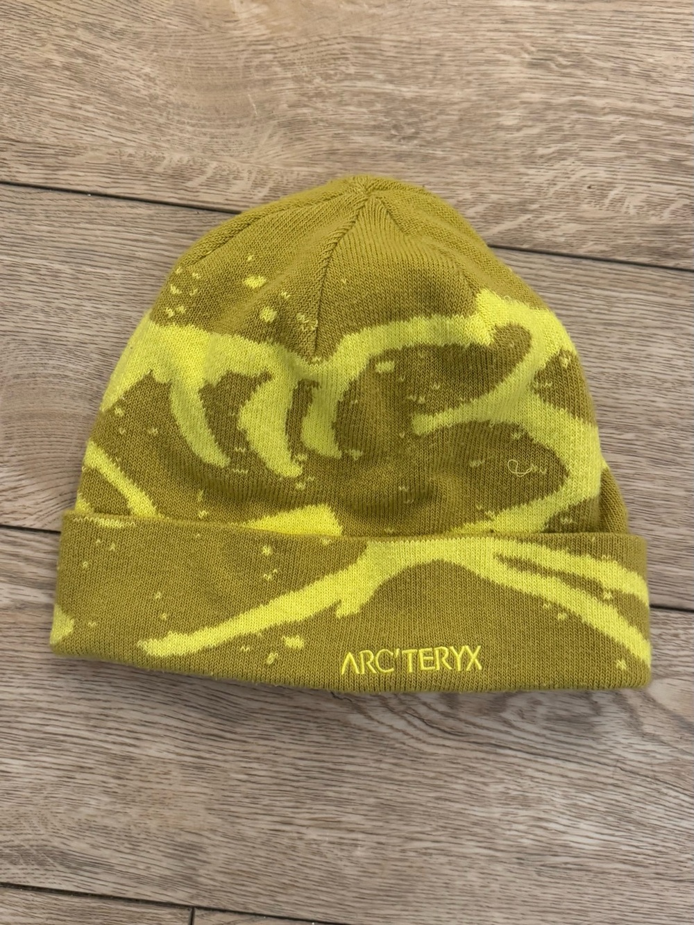 Arc'teryx Olive and Yellow Patterned Cuffed Beanie